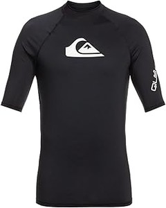 Opciones de vestimenta alternativas a camisetas rashguard para deportes acuáticos
